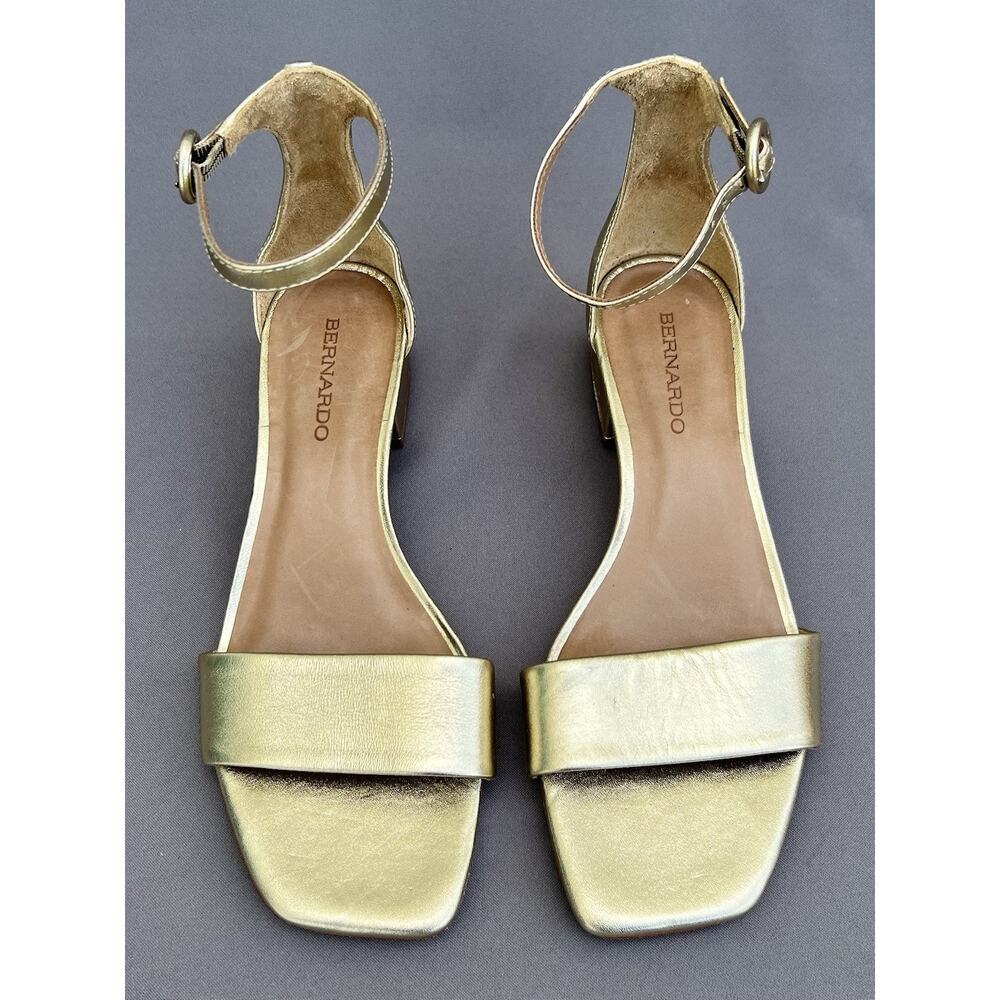 BERNARDO Jalena Low Heel Sandal Champagne Antique Calf Women's Size 8.5 US - Picture 5 of 13